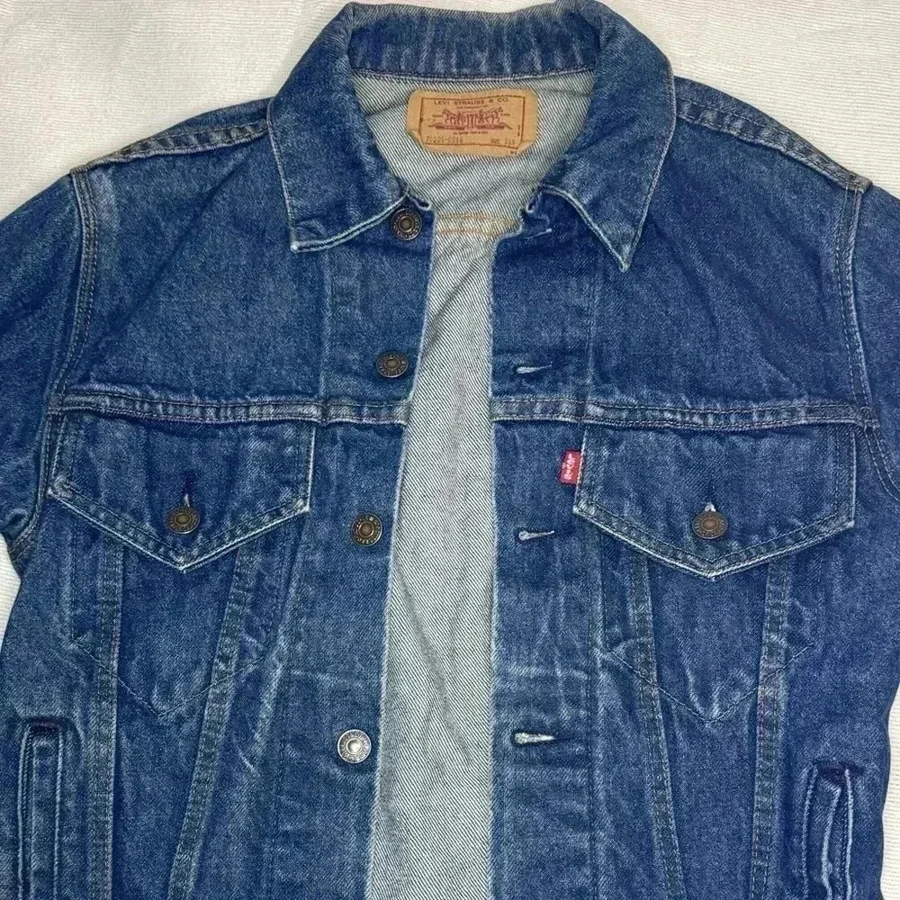 Vintage Levi's Denim Jacket Women's Red tab